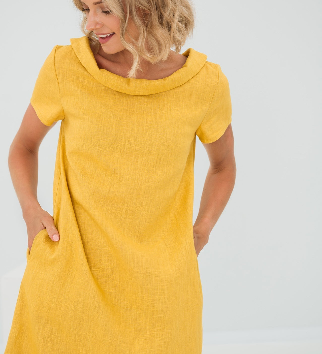 ANIKA - Schlichtes Leinenkleid