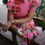 LENIA – Modernes Kleid mit Stehkragen und Glockenärmeln