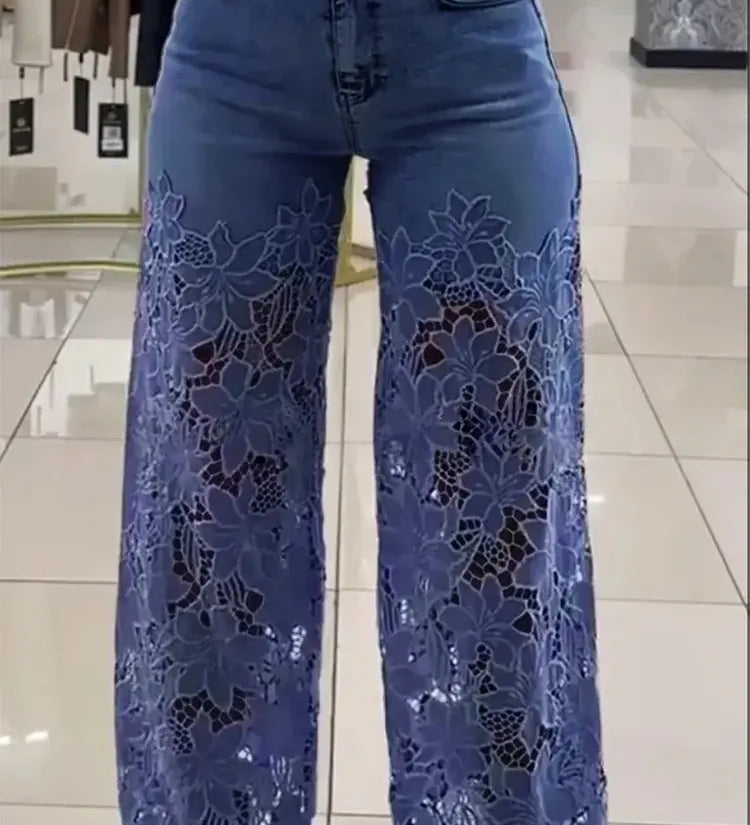 Leni - Moderne Jeans mit Spitzenaufnähern