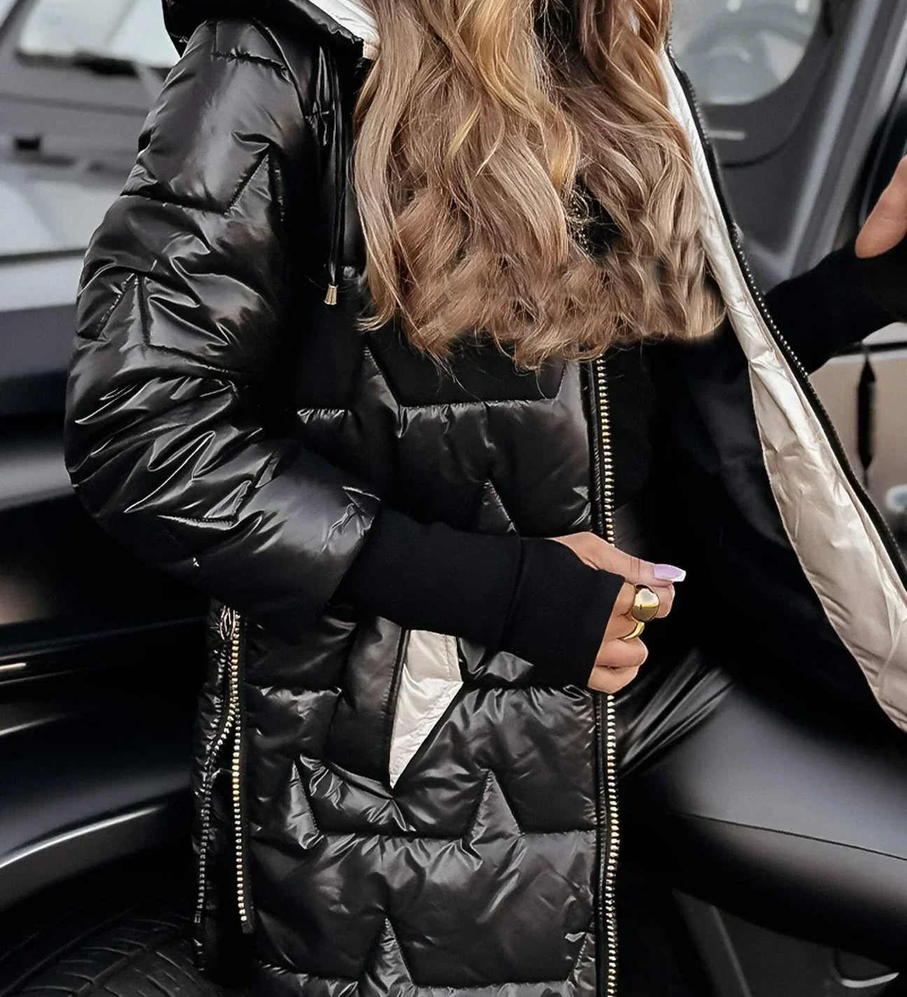 Noelia - Eleganter Wintermantel mit Kapuze und Fütterung